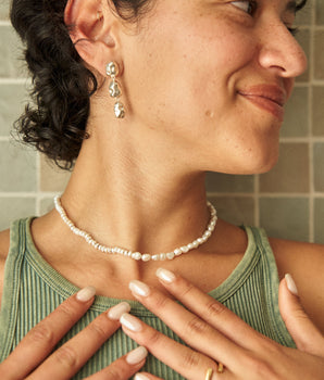 Mira baroque pearl necklace