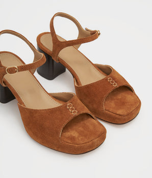 Joni Sandal, Tobacco Suede