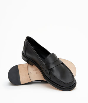 Mona loafers in black leather